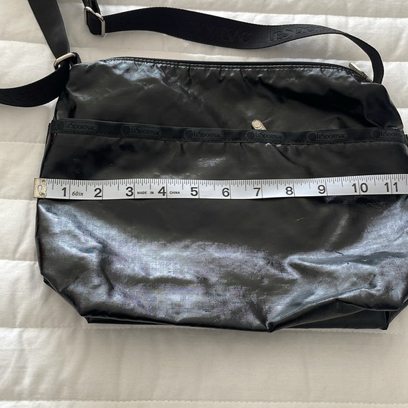 LESPORSAC BLACK GLOSS CROSSBODY - Picture 7 of 9